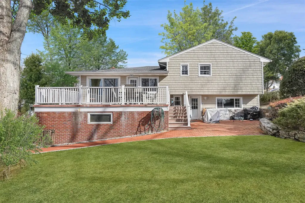 1 Skytop Road Scarsdale NY 10583