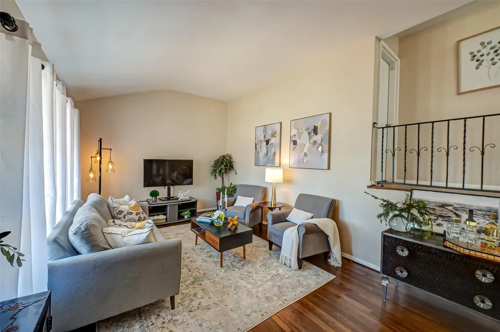 1555 Potter Boulevard Bay Shore NY 11706
