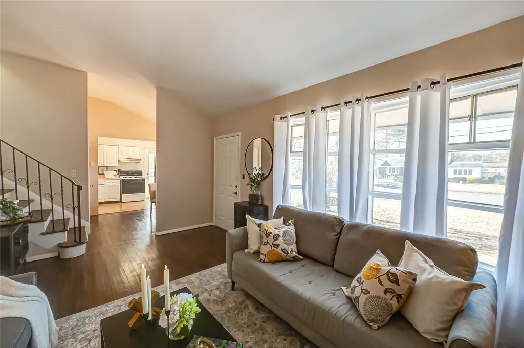 1555 Potter Boulevard Bay Shore NY 11706