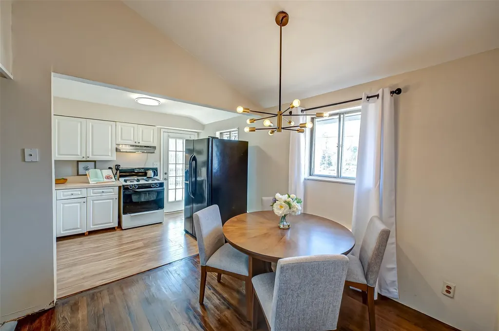 1555 Potter Boulevard Bay Shore NY 11706