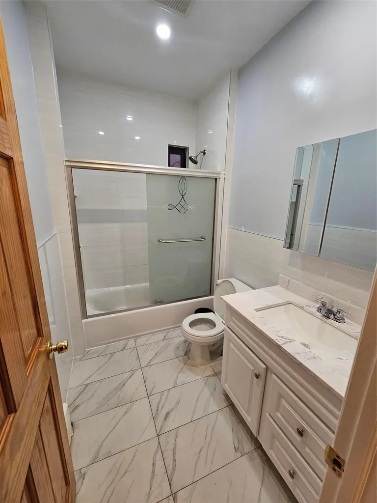 3740 104th Street Corona NY 11368