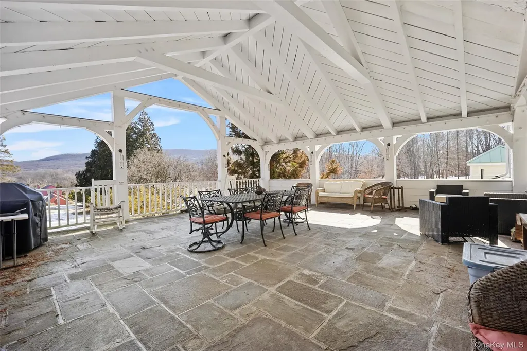 100 Pleasant Hill Road New Windsor NY 12553