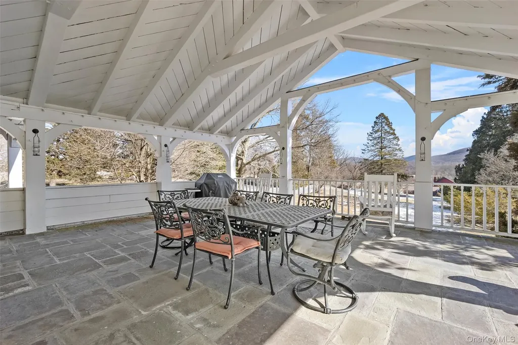 100 Pleasant Hill Road New Windsor NY 12553