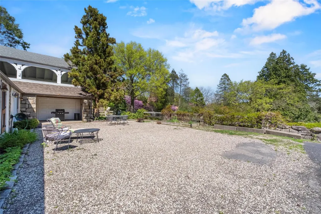 100 Pleasant Hill Road New Windsor NY 12553