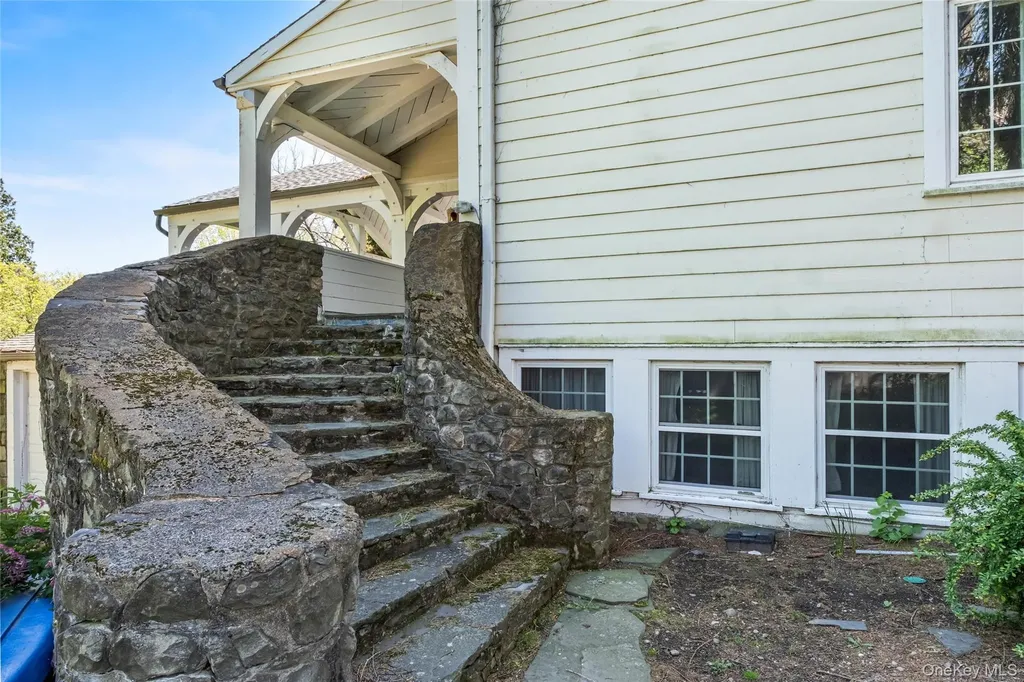 100 Pleasant Hill Road New Windsor NY 12553