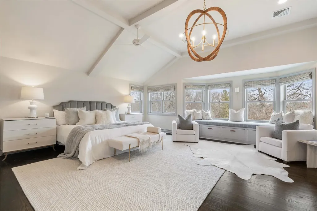 17 Hook Road Rye NY 10580