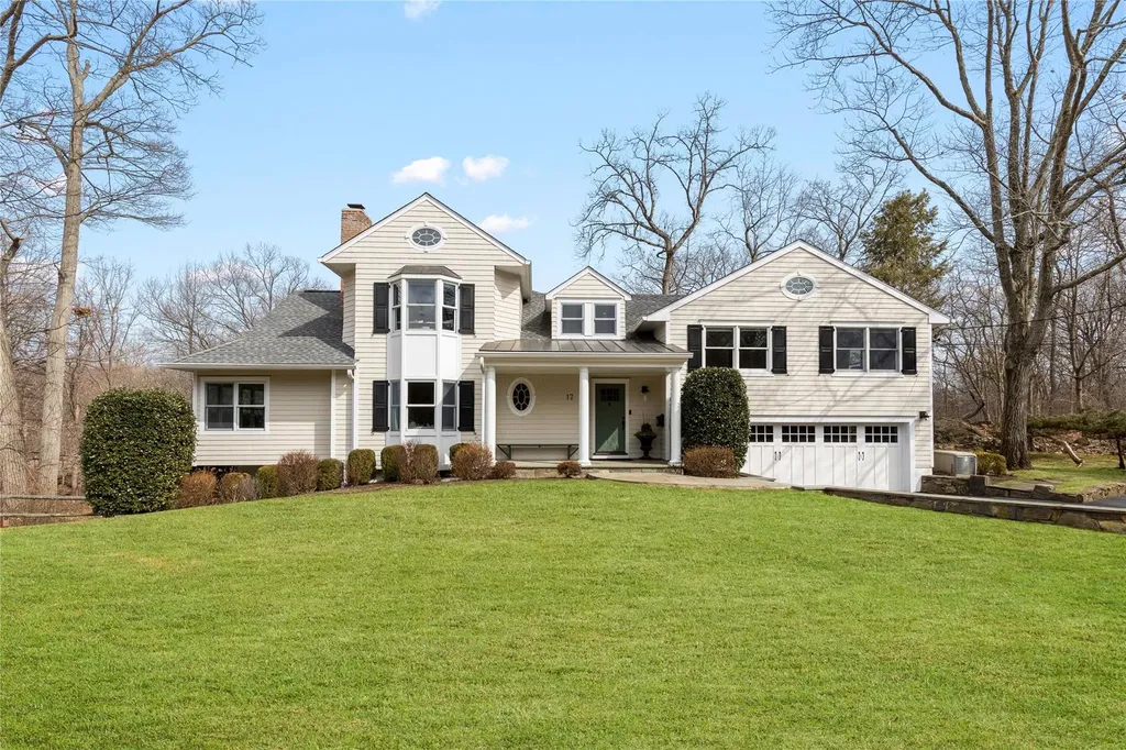 17 Hook Road Rye NY 10580