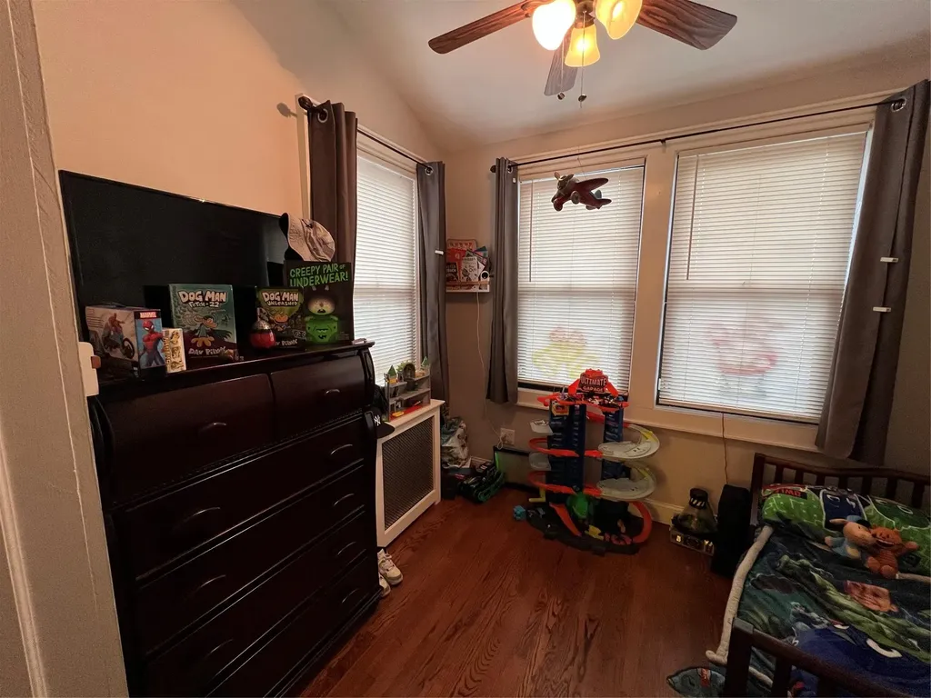 7807 74th Street Glendale NY 11385