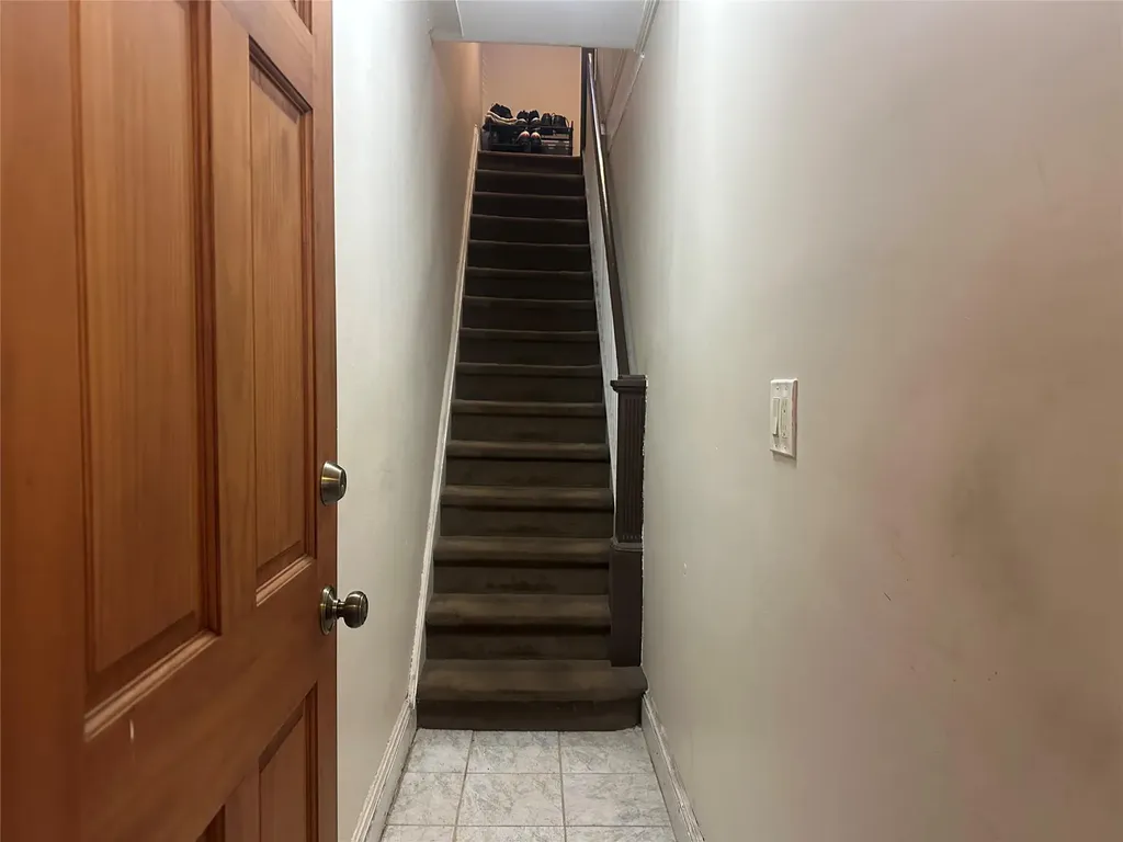 7807 74th Street Glendale NY 11385