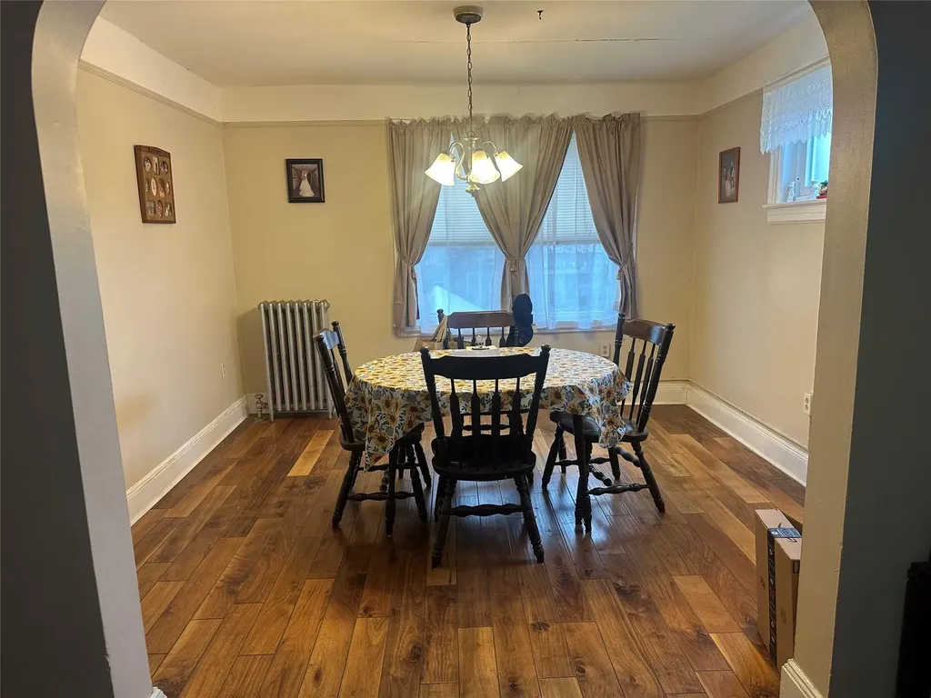 7807 74th Street Glendale NY 11385