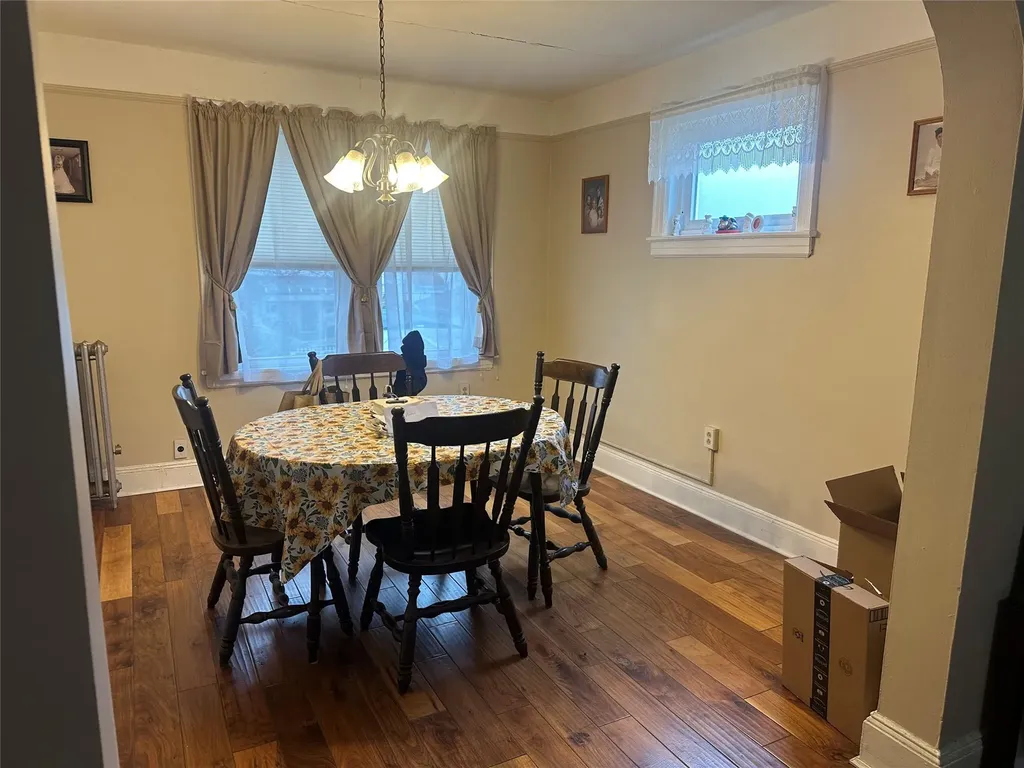 7807 74th Street Glendale NY 11385