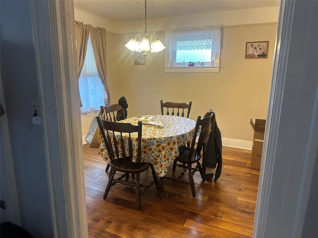 7807 74th Street Glendale NY 11385