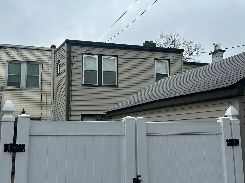 7807 74th Street Glendale NY 11385