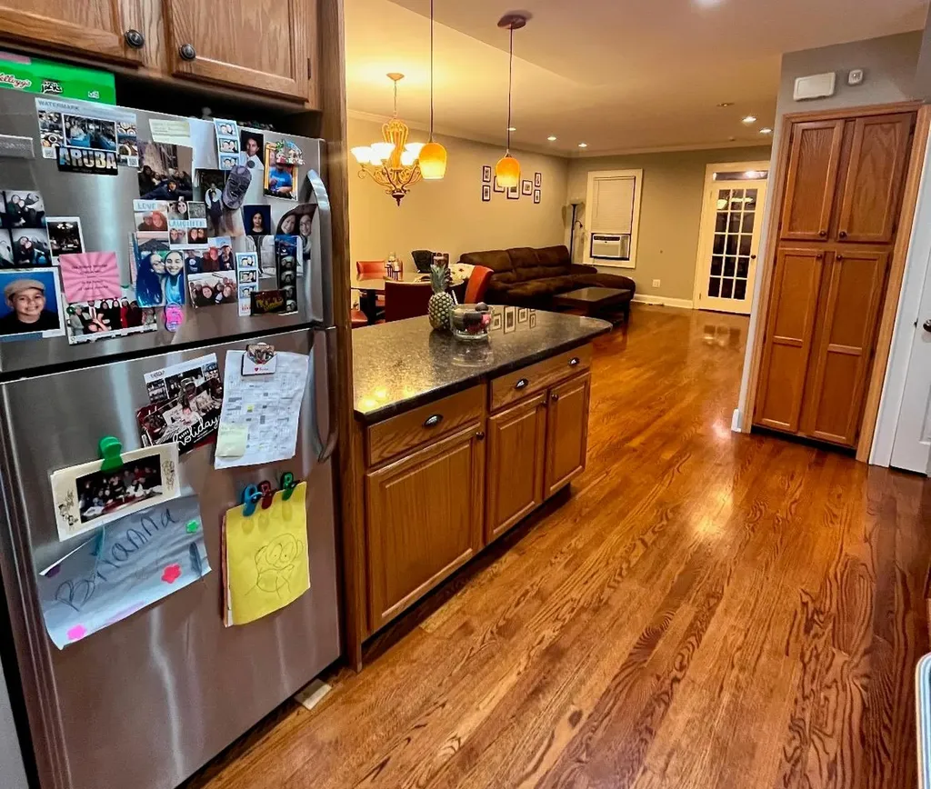 7807 74th Street Glendale NY 11385