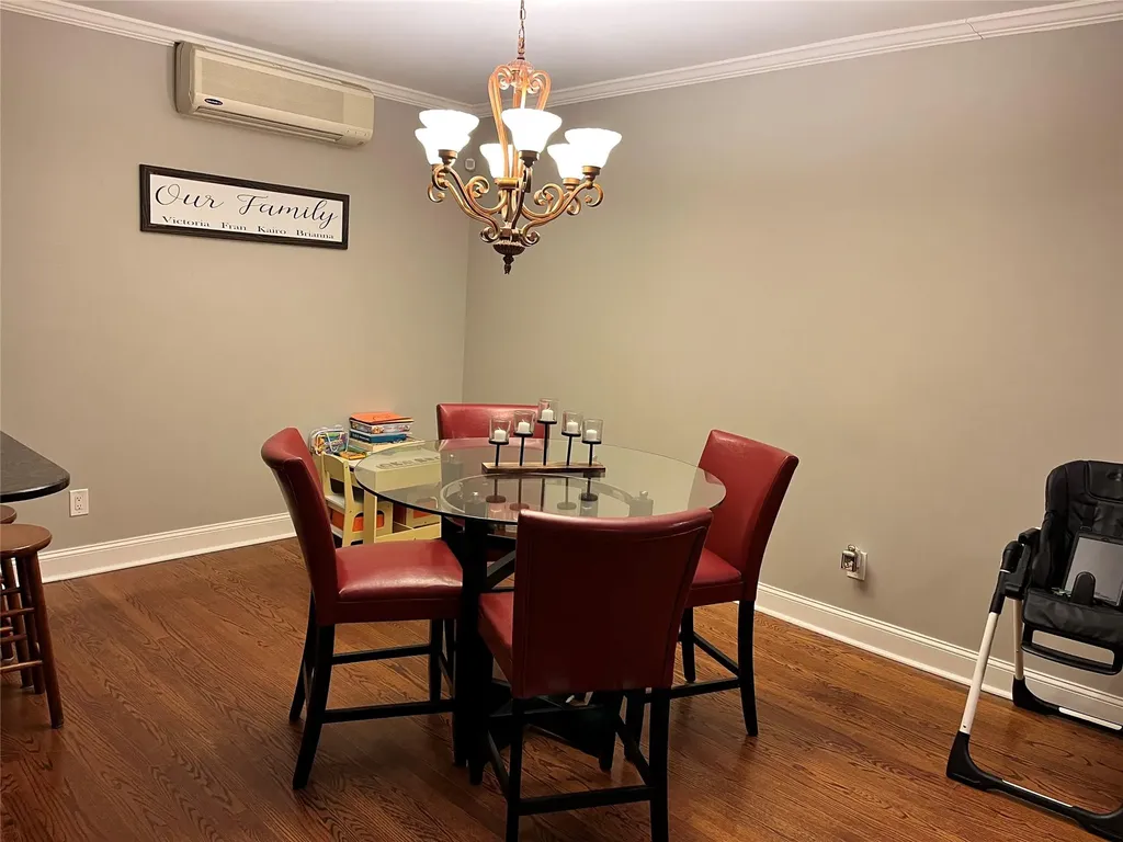 7807 74th Street Glendale NY 11385