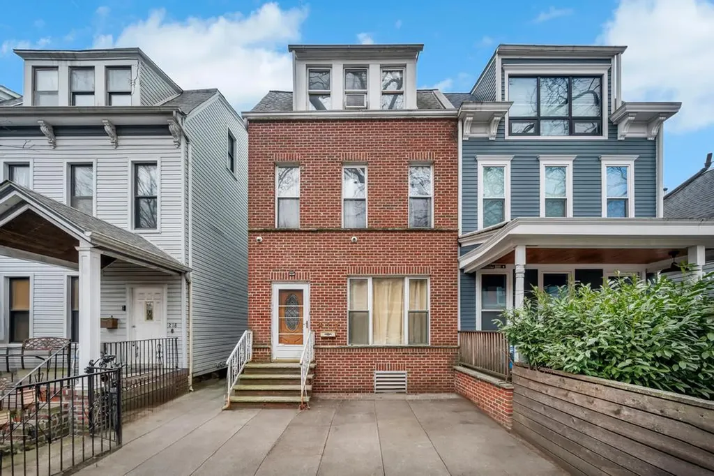 216 E 9th Street Brooklyn NY 11218