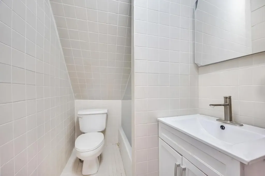 216 E 9th Street Brooklyn NY 11218