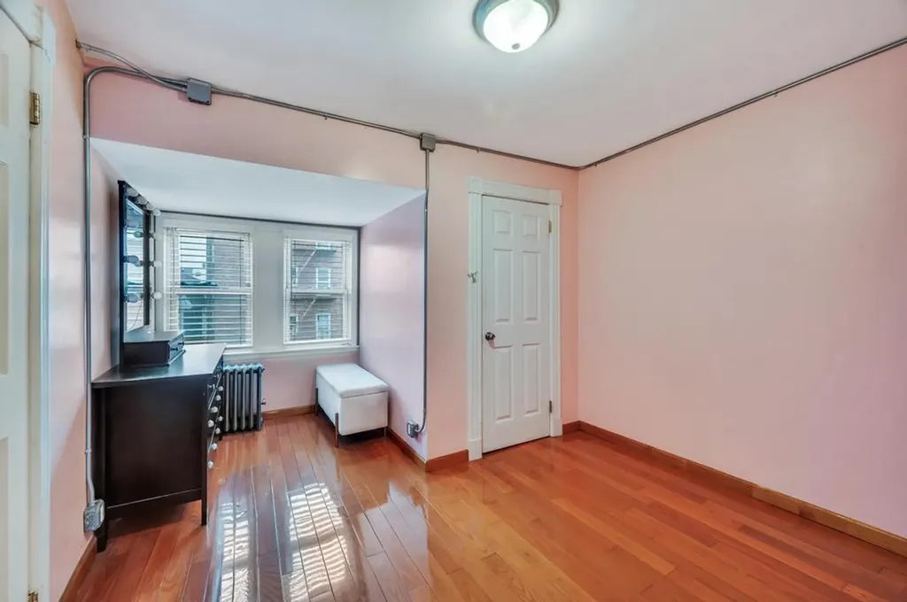 216 E 9th Street Brooklyn NY 11218