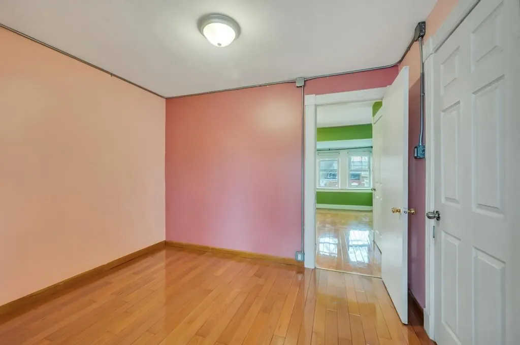 216 E 9th Street Brooklyn NY 11218