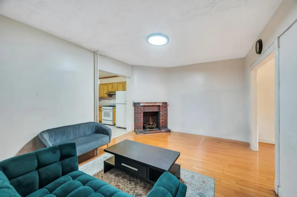 216 E 9th Street Brooklyn NY 11218