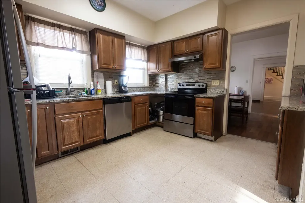 2 Old Cedar Swamp Road Jericho NY 11753