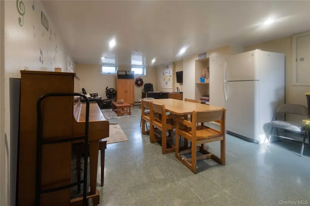 2 Old Cedar Swamp Road Jericho NY 11753