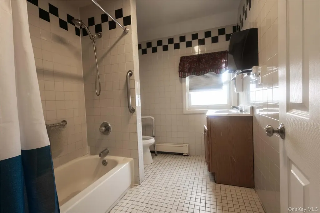 2 Old Cedar Swamp Road Jericho NY 11753