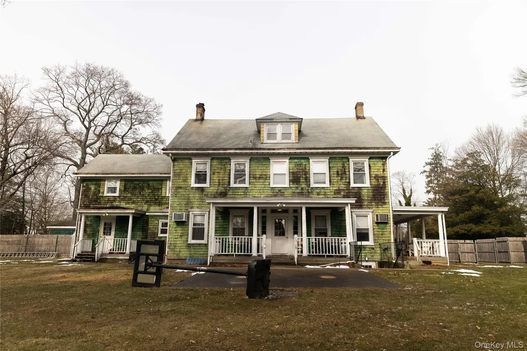 2 Old Cedar Swamp Road Jericho NY 11753