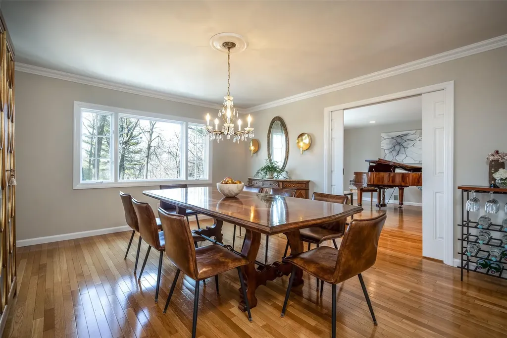 8 Barbara Lane Irvington NY 10533