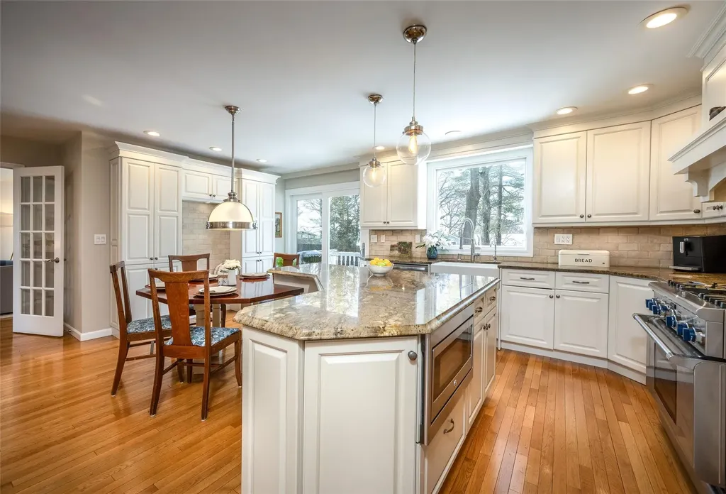 8 Barbara Lane Irvington NY 10533