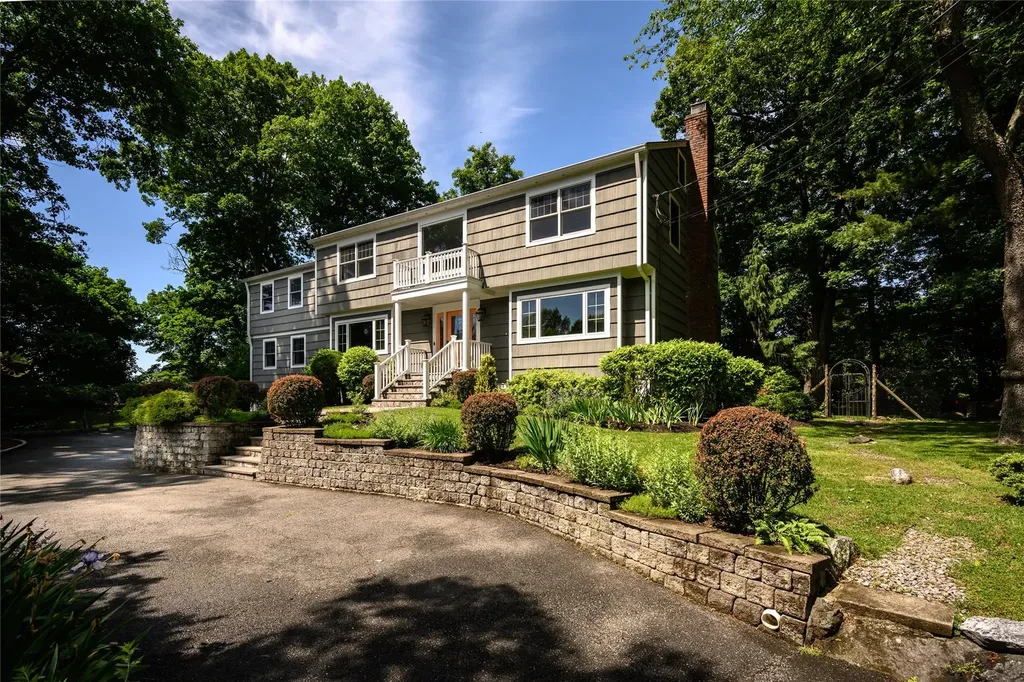 8 Barbara Lane Irvington NY 10533