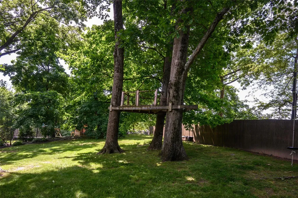 8 Barbara Lane Irvington NY 10533