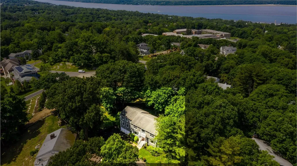 8 Barbara Lane Irvington NY 10533