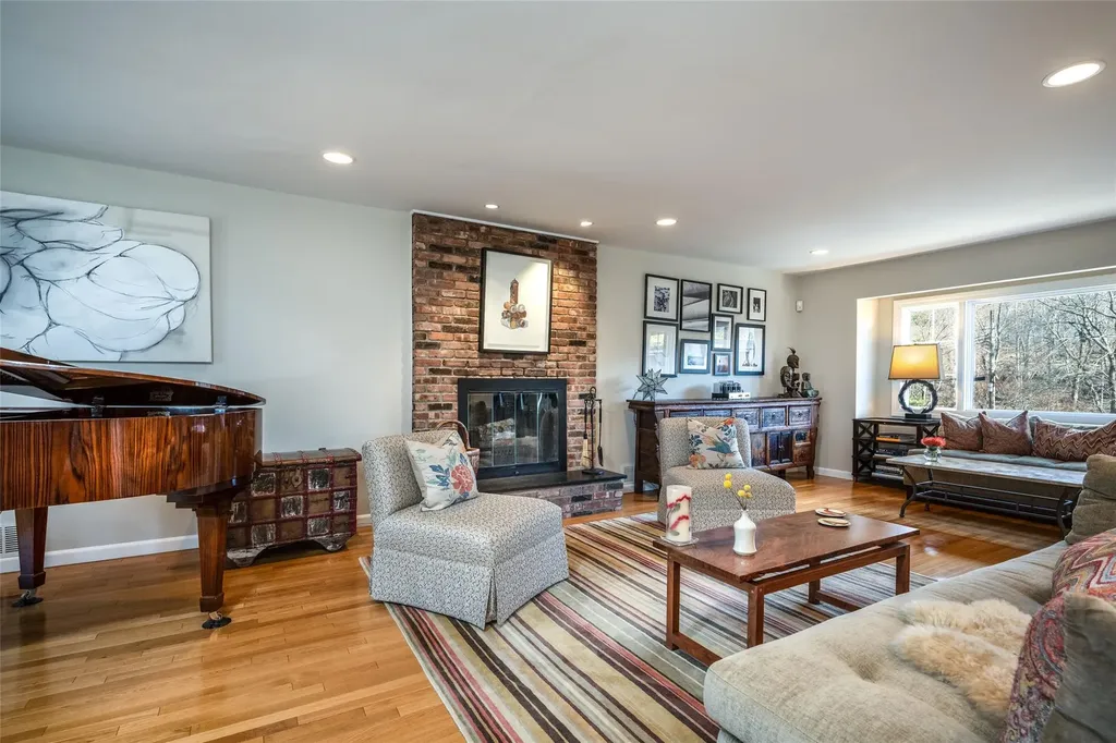 8 Barbara Lane Irvington NY 10533