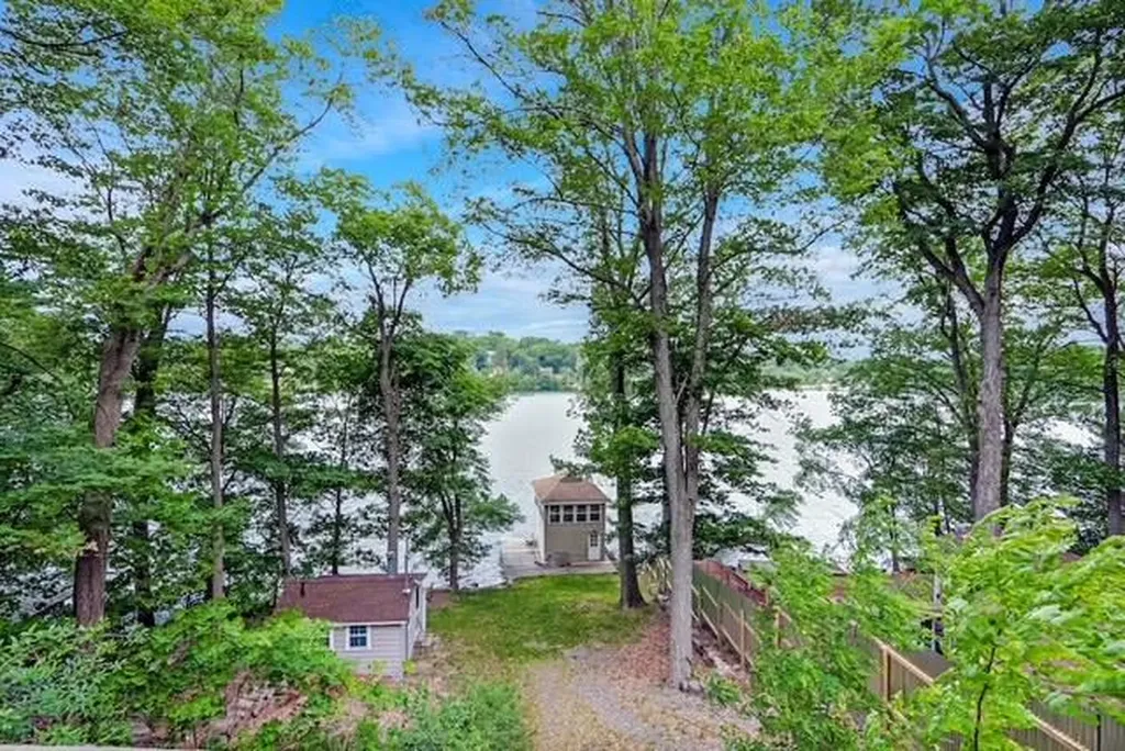 100 Osseo Park Road Monroe NY 10950