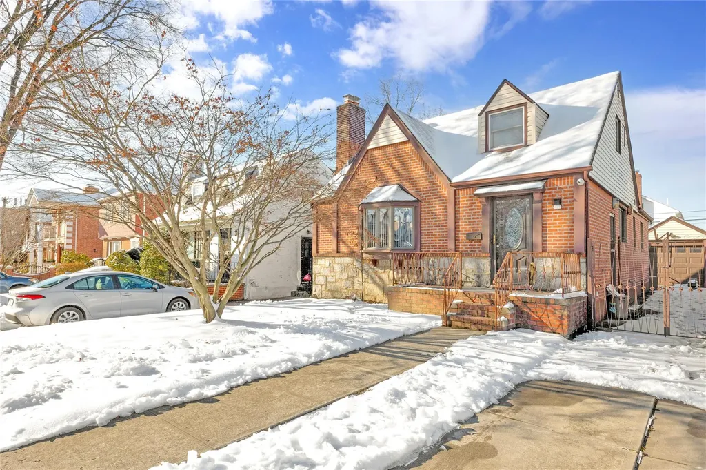 7564 184th Street Fresh Meadows NY 11366
