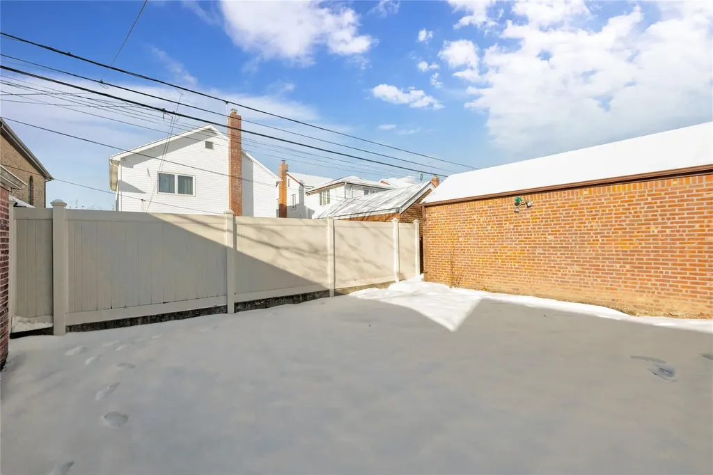 7564 184th Street Fresh Meadows NY 11366