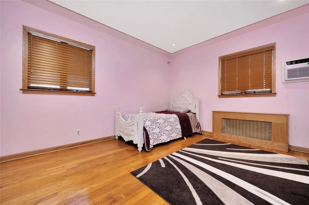 7564 184th Street Fresh Meadows NY 11366