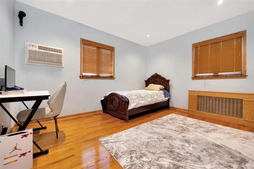 7564 184th Street Fresh Meadows NY 11366