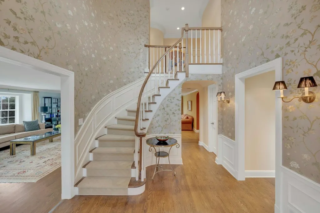 280 Beverly Road Scarsdale NY 10583
