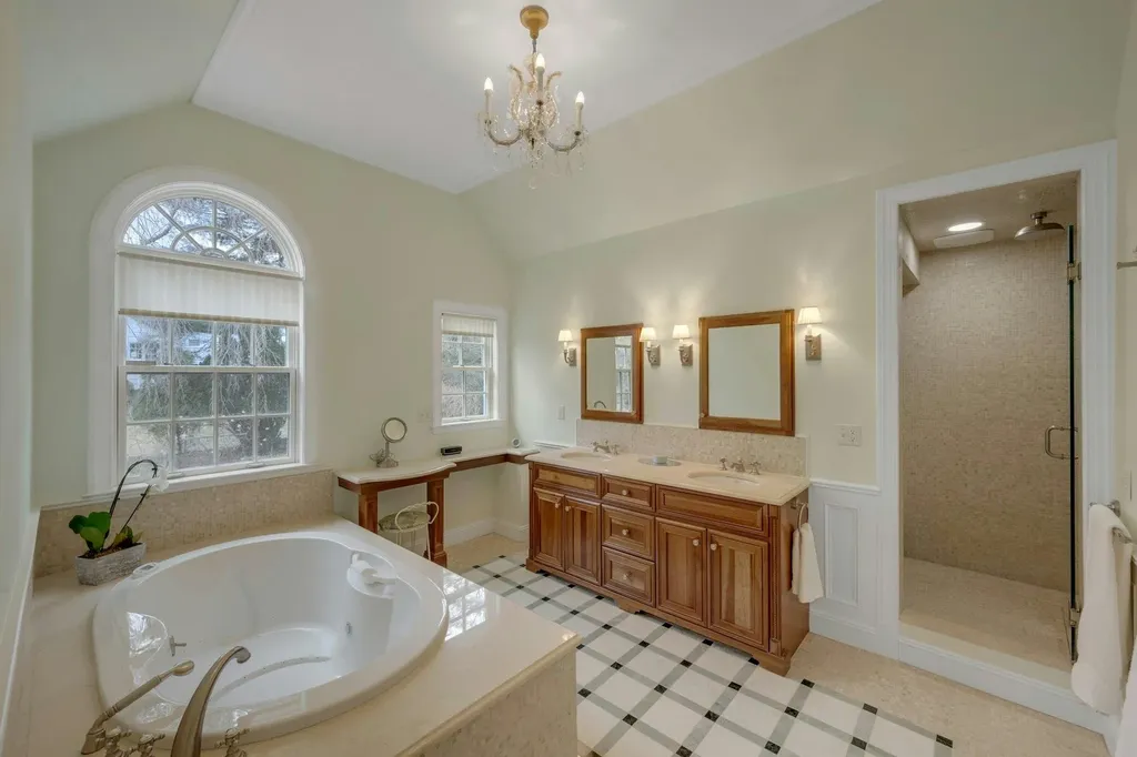 280 Beverly Road Scarsdale NY 10583