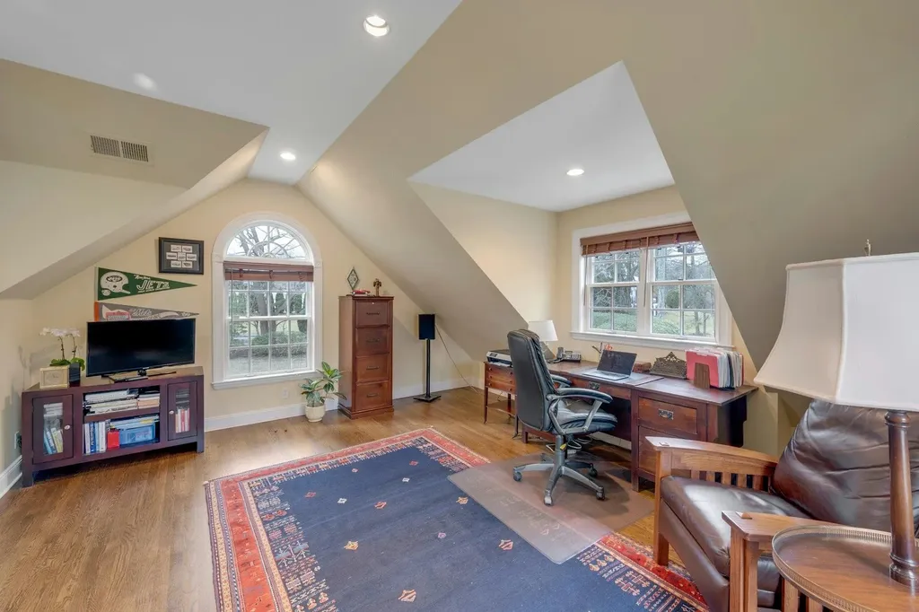 280 Beverly Road Scarsdale NY 10583