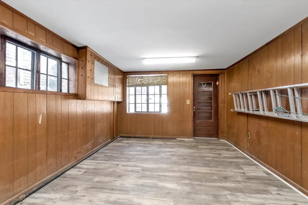57 Somerset Drive S Great Neck NY 11020