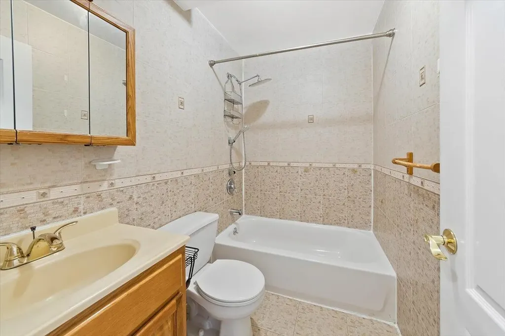 551 Logan Avenue Bronx NY 10465