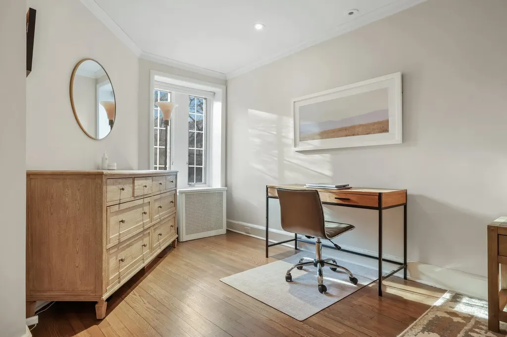 8 Merestone Terrace Bronxville NY 10708
