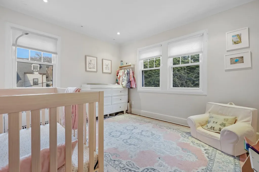 8 Merestone Terrace Bronxville NY 10708