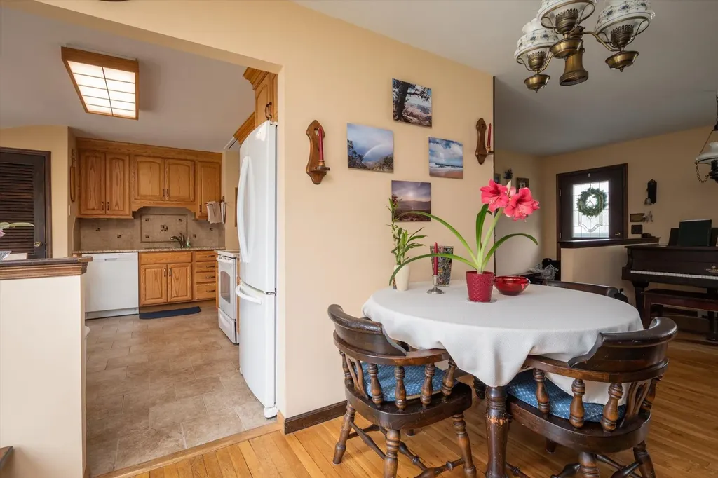 18 Howe Road Coram NY 11727
