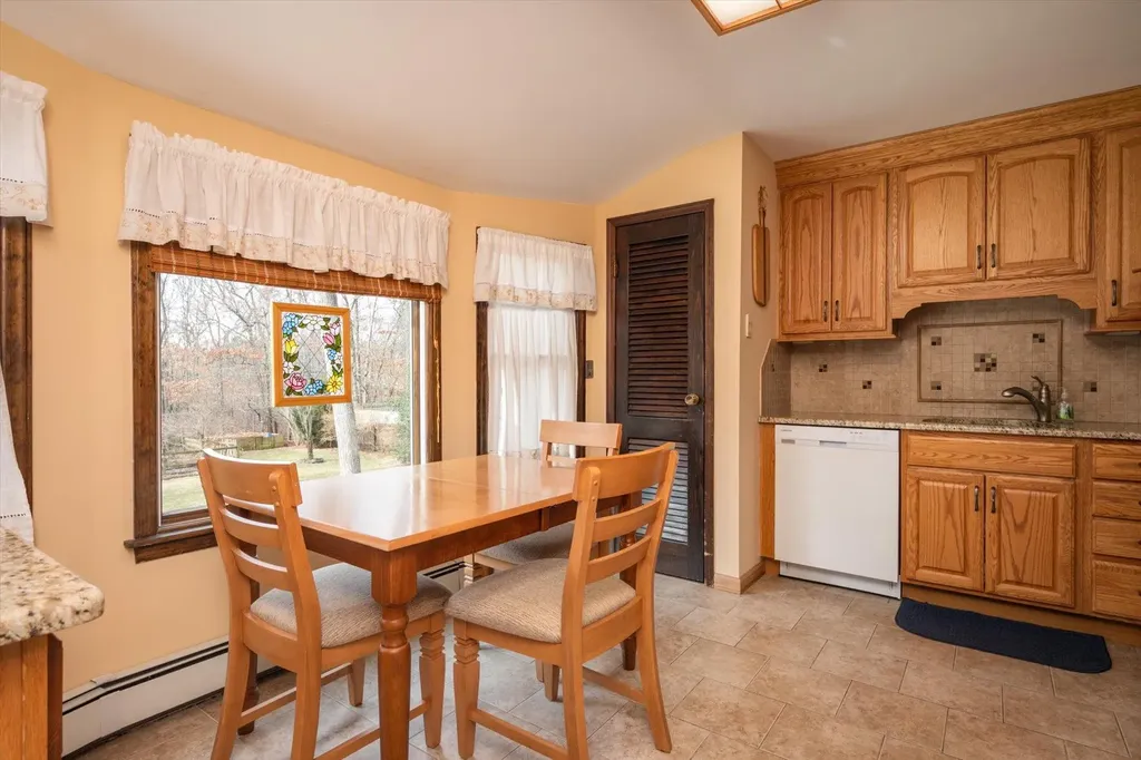 18 Howe Road Coram NY 11727