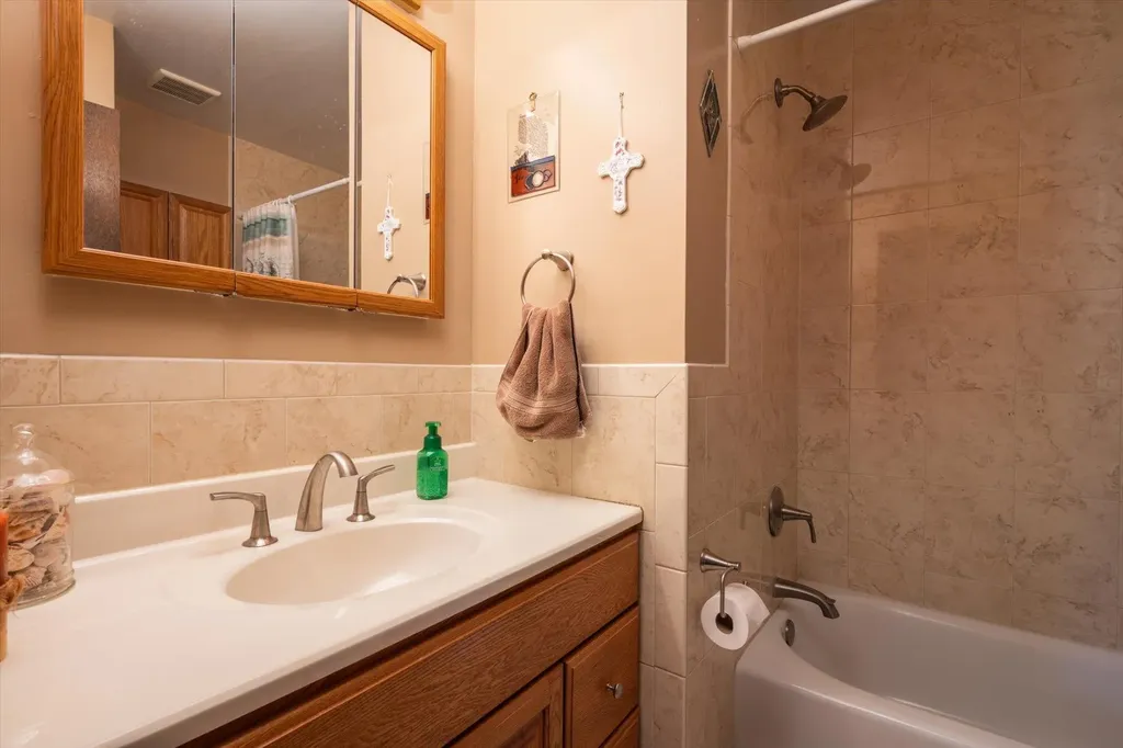 18 Howe Road Coram NY 11727