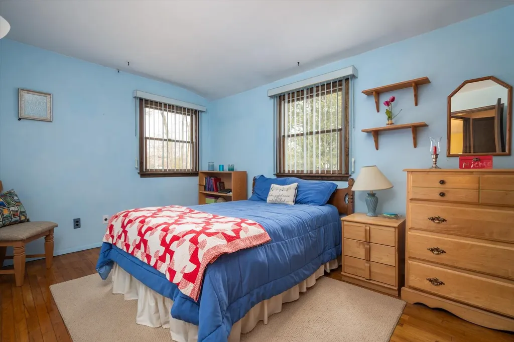 18 Howe Road Coram NY 11727